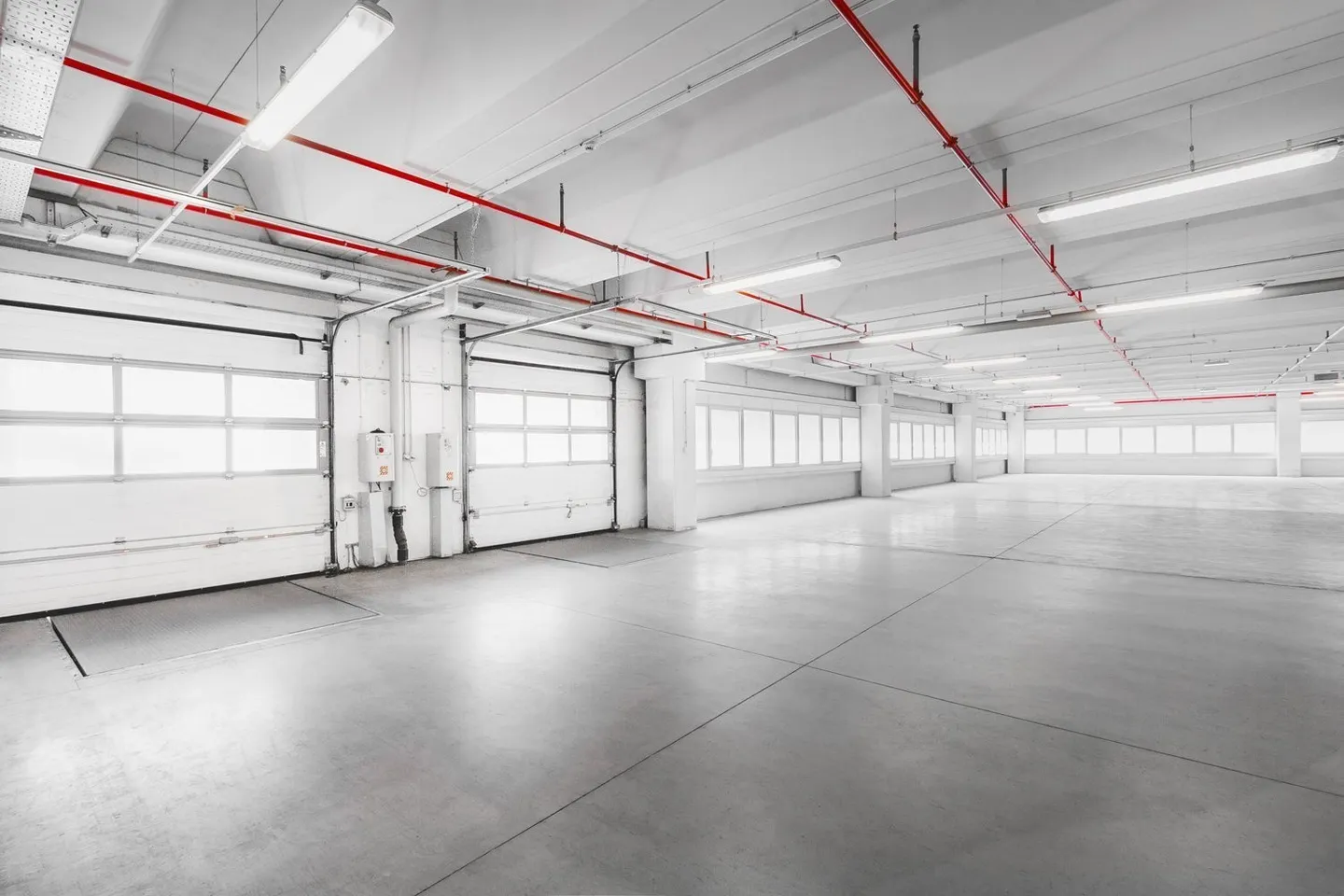 CADENAZZO -  Ampio magazzino/laboratorio di 3'260 mq in affitto a Cadenazzo. - Foto 13 di 24