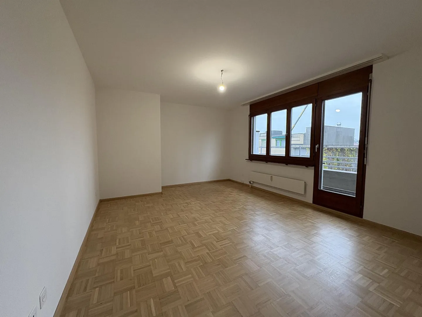 Attico ristrutturato di 4,5 stanze nel "Gundeli" di Basilea! - Foto 5 di 10