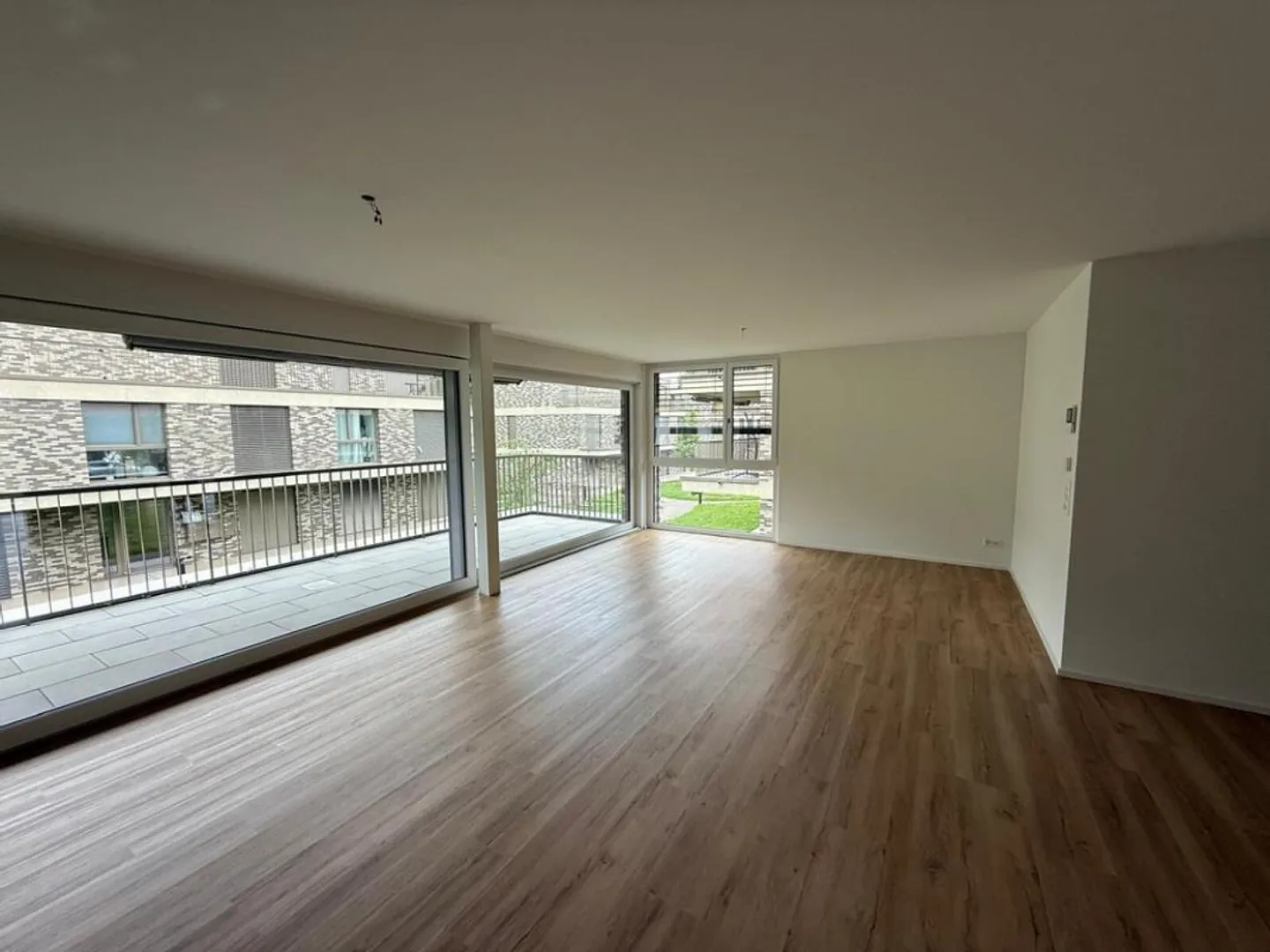 Appartement en attique avec grande terrasse - Photo 5 sur 9