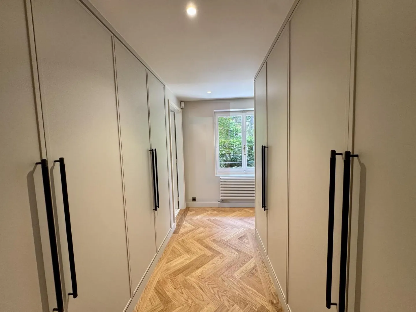Luxurious renovated villa near the International School - Photo 6 of 11
