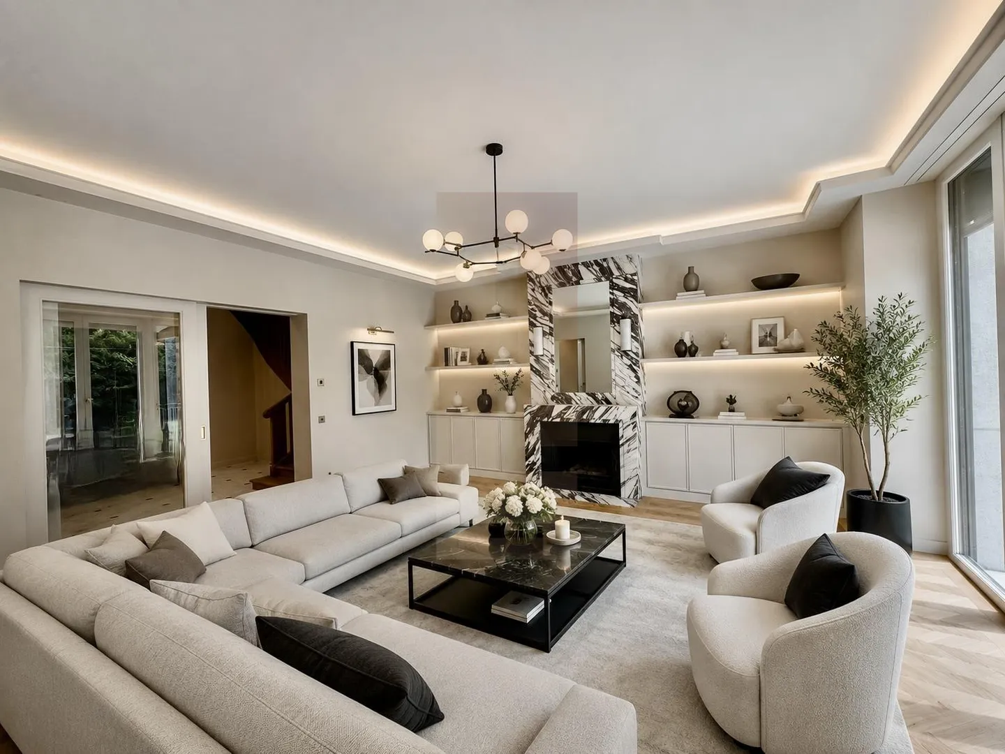 Luxurious renovated villa near the International School - Photo 3 of 11