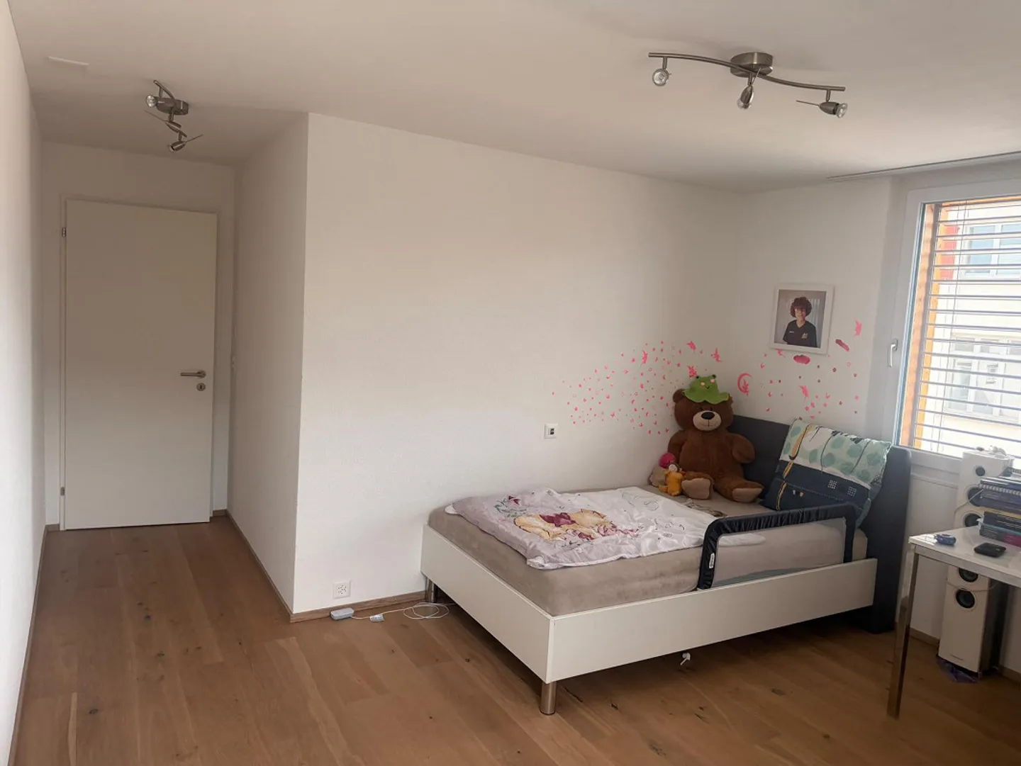 WG-Zimmer in 4.5 Wohnung im Zentrum von Appenzell - Photo 1 sur 6