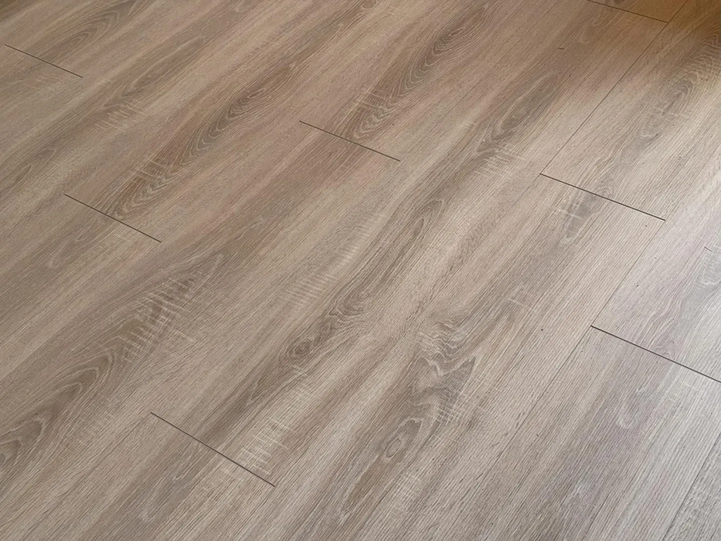 Beautiful Attic Apartment - Photo 13 of 13