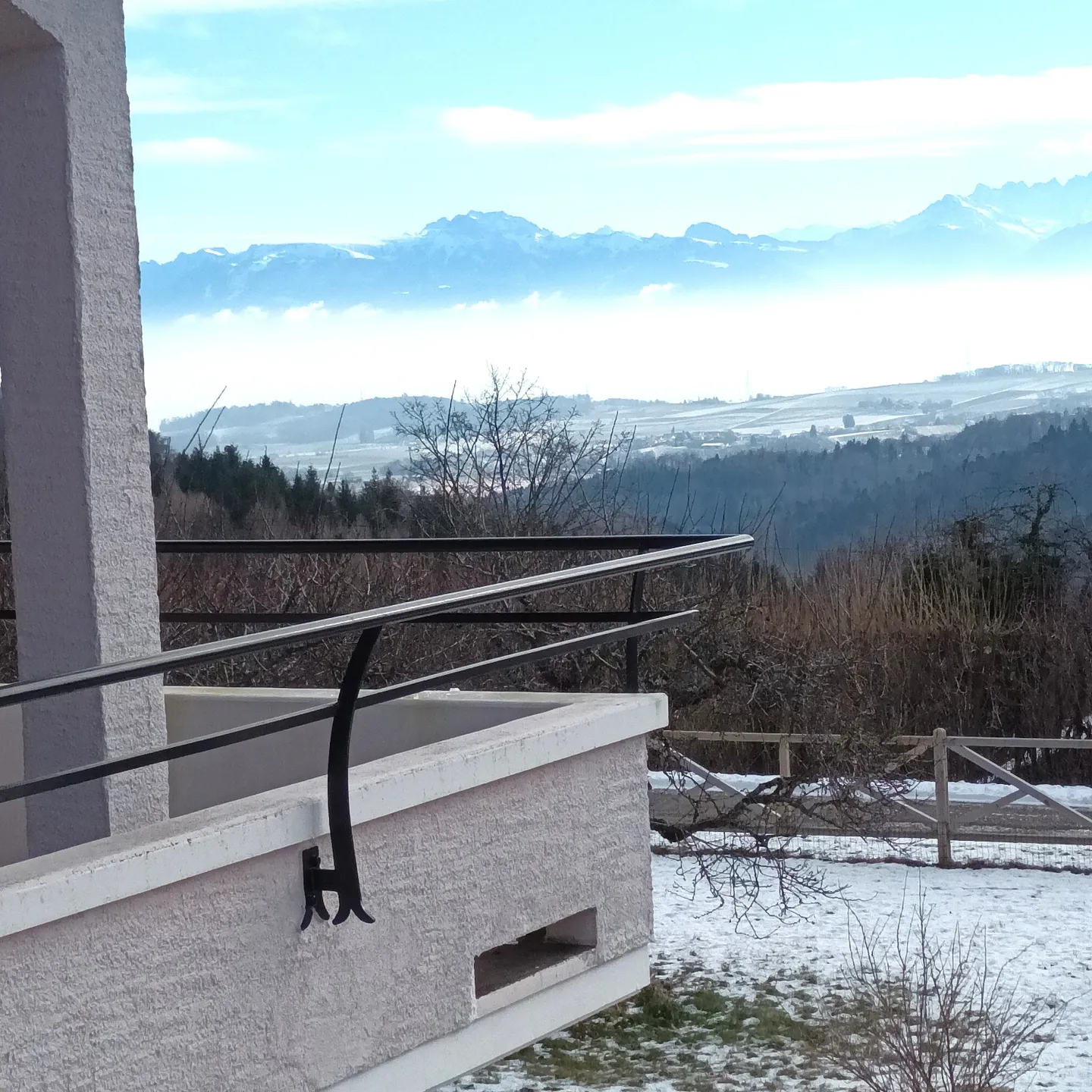 Renovierte Villa mit Seeblick - Foto 3 von 11