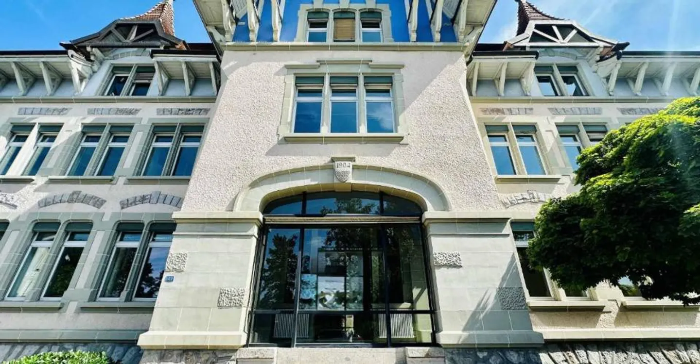 Immeuble Commercial Prestigieux - Photo 1 sur 6