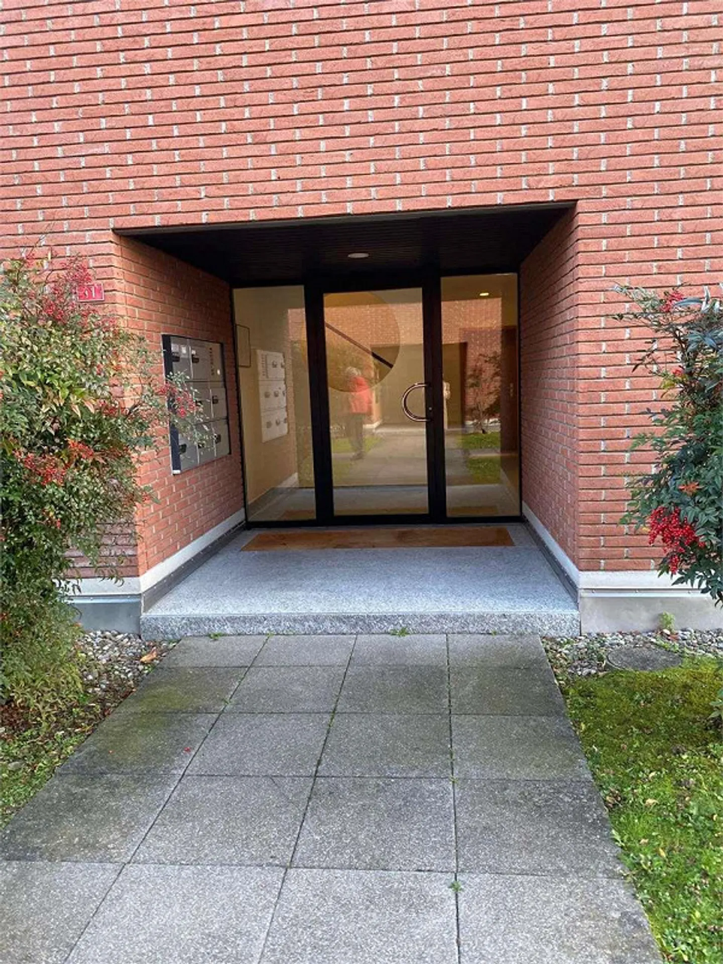 Appartamento moderno a Rovio - Foto 3 di 13