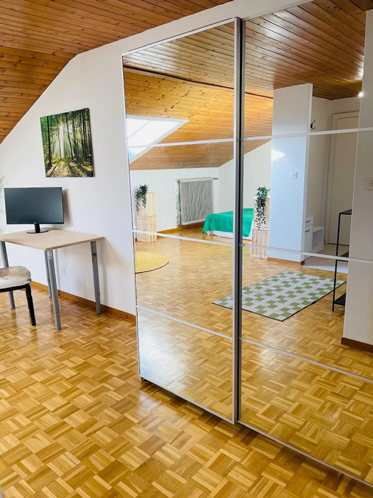 Bright 1.5 room apartment with washing machine - Photo 2 of 14