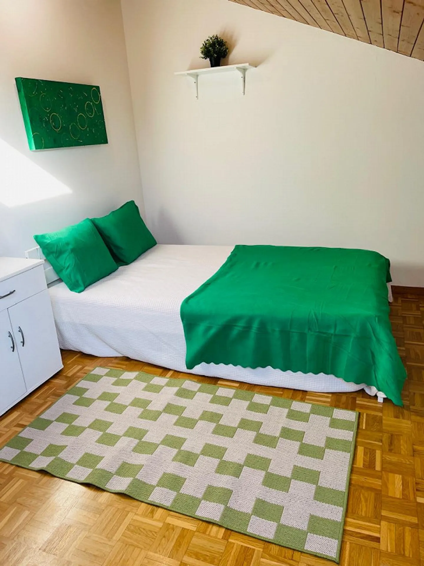 Bright 1.5 room apartment with washing machine - Photo 7 of 14