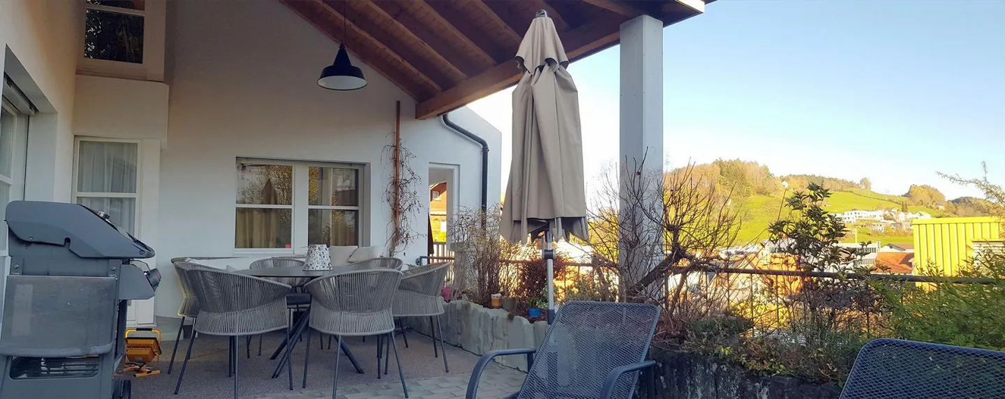 NEUER PREIS! Modernes 6.5-Zimmer-Einfamilienhaus mit Einliegerbüro - Foto 5 von 9