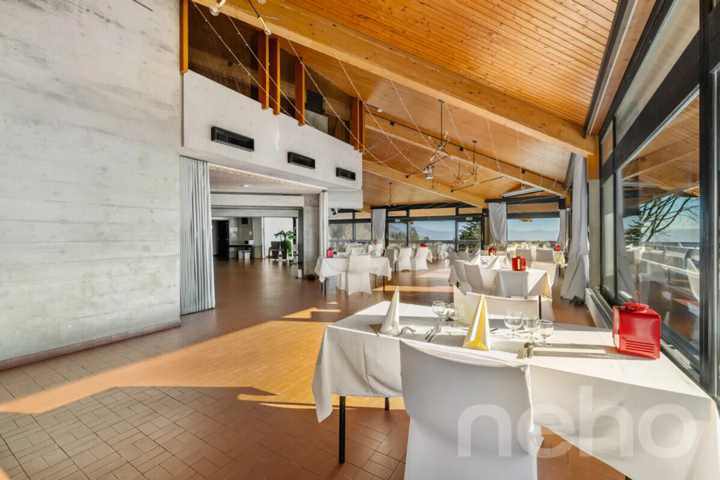 Hôtel magnifique dans un cadre idyllique sur un terrain de 18 000 m2 ! - Photo 4 sur 13