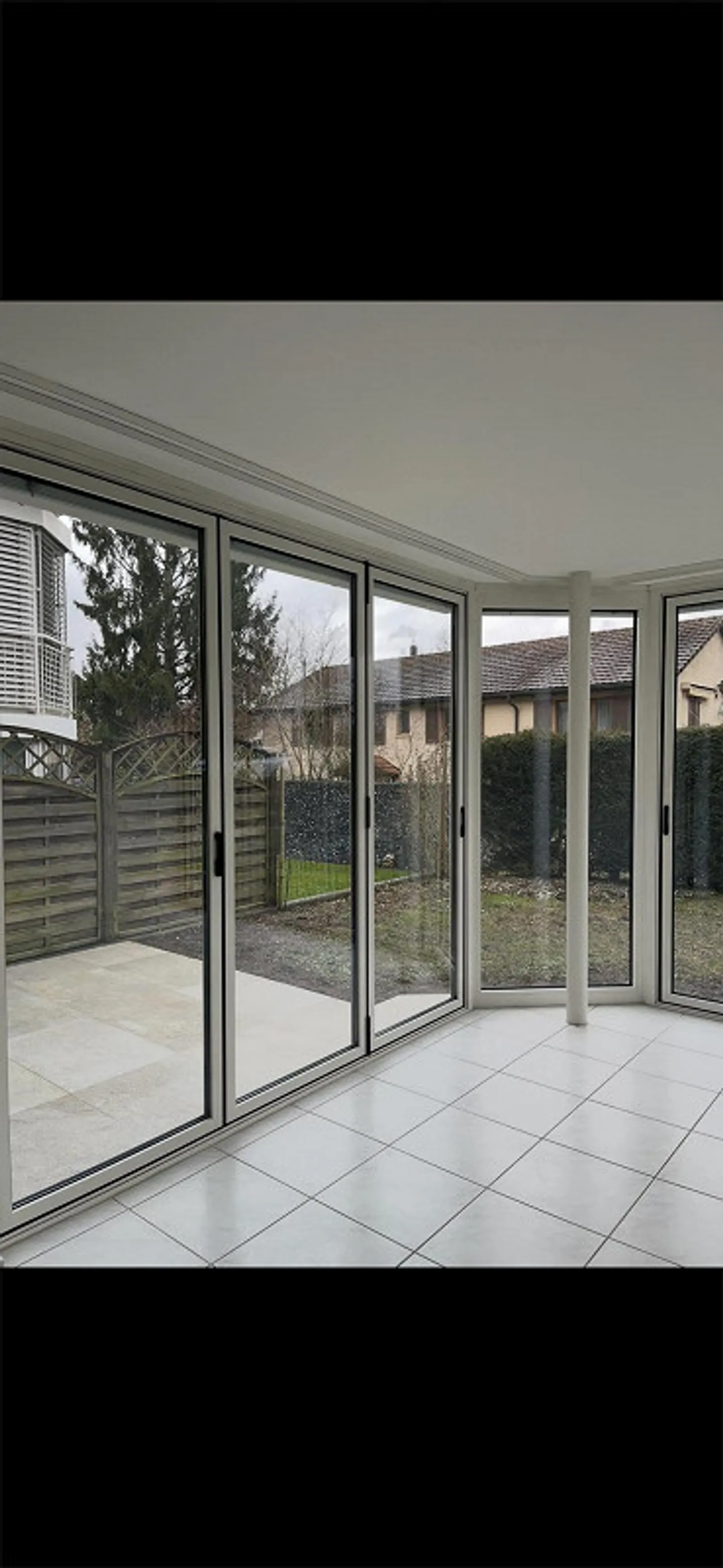 Light-Filled 3.5 Room Garden Apartment - Photo 1 of 11