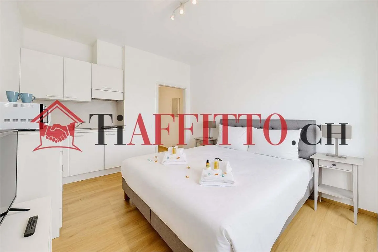 STUDIO FONCTIONNEL AVEC BALCON À MOLINO NUOVO - Photo 1 sur 7