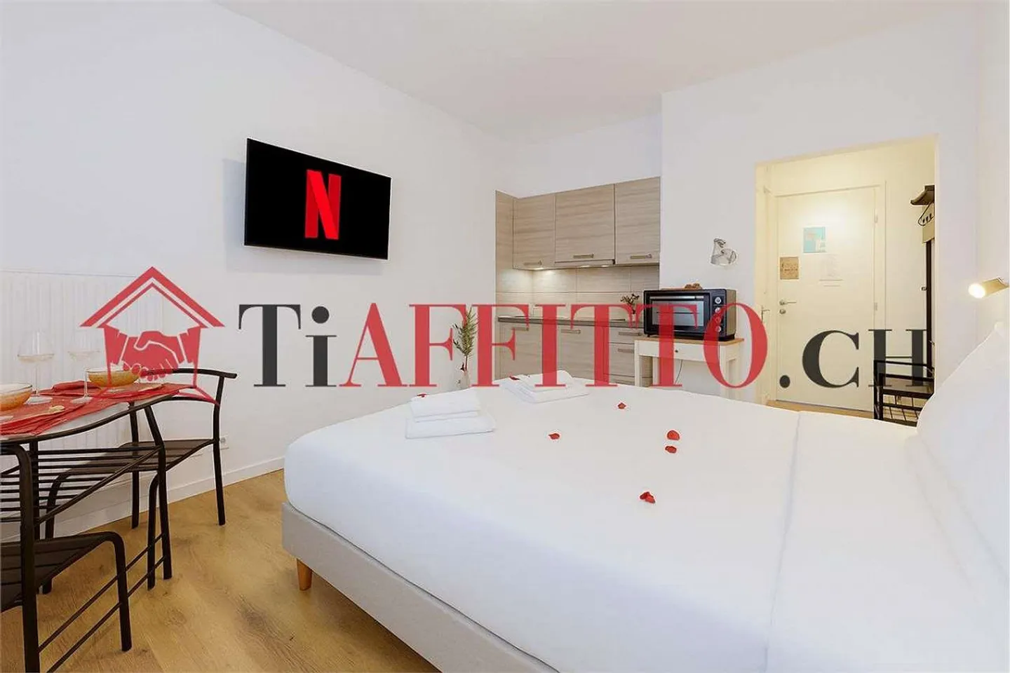 STUDIO FONCTIONNEL AVEC BALCON À MOLINO NUOVO - Photo 3 sur 7