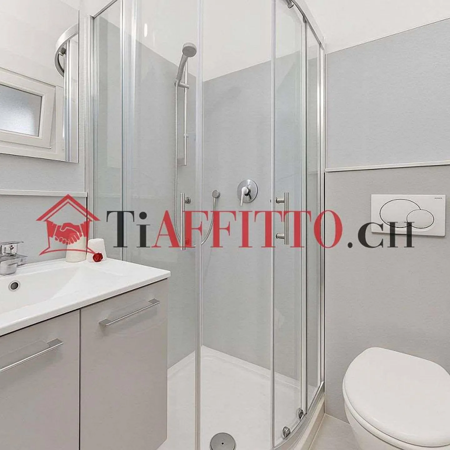 STUDIO FONCTIONNEL AVEC BALCON À MOLINO NUOVO - Photo 7 sur 7