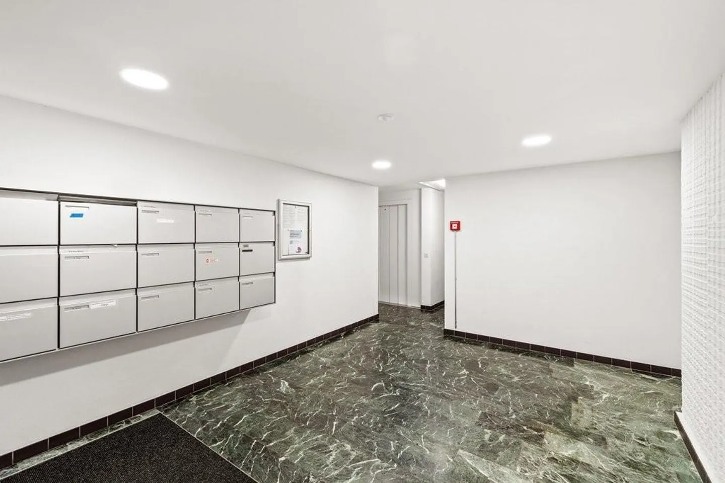 Belle appartement 2 pièces directement sur le Rhin - Photo 2 sur 6