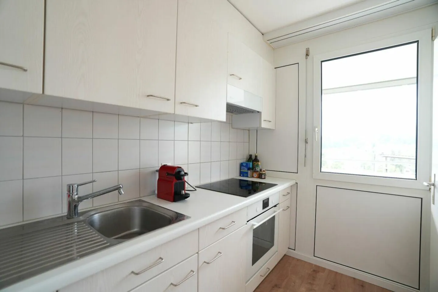 Appartement confortable directement à la gare - Photo 2 sur 7