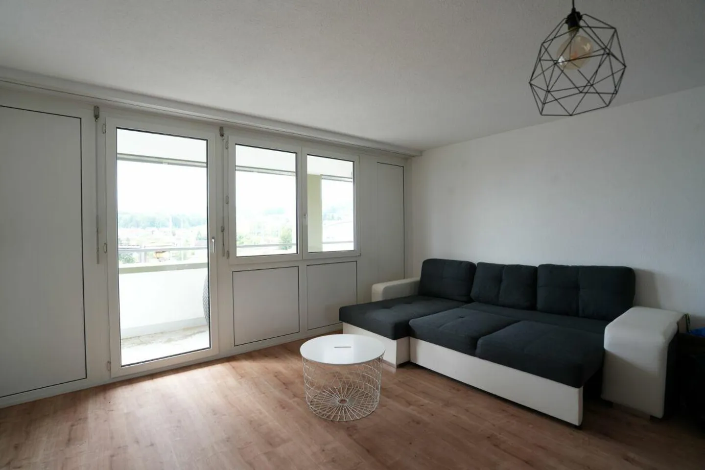 Appartement confortable directement à la gare - Photo 3 sur 7