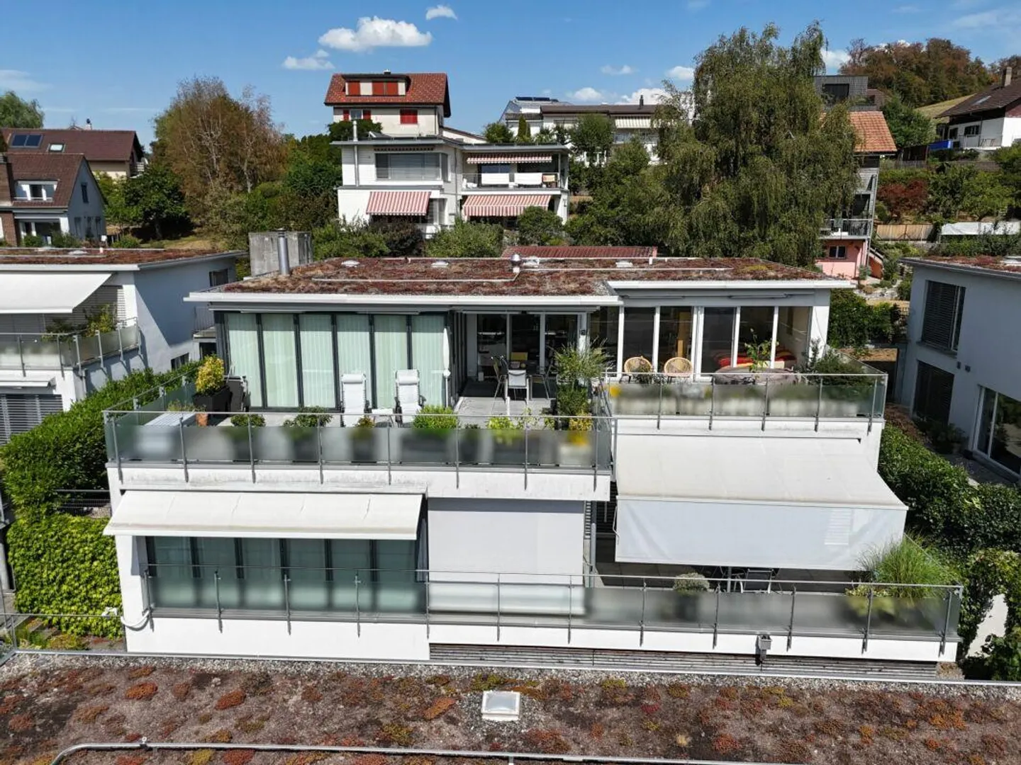 Exklusives 5½-Zimmer-Terrassenhaus mit Weitsicht - Photo 2 of 18