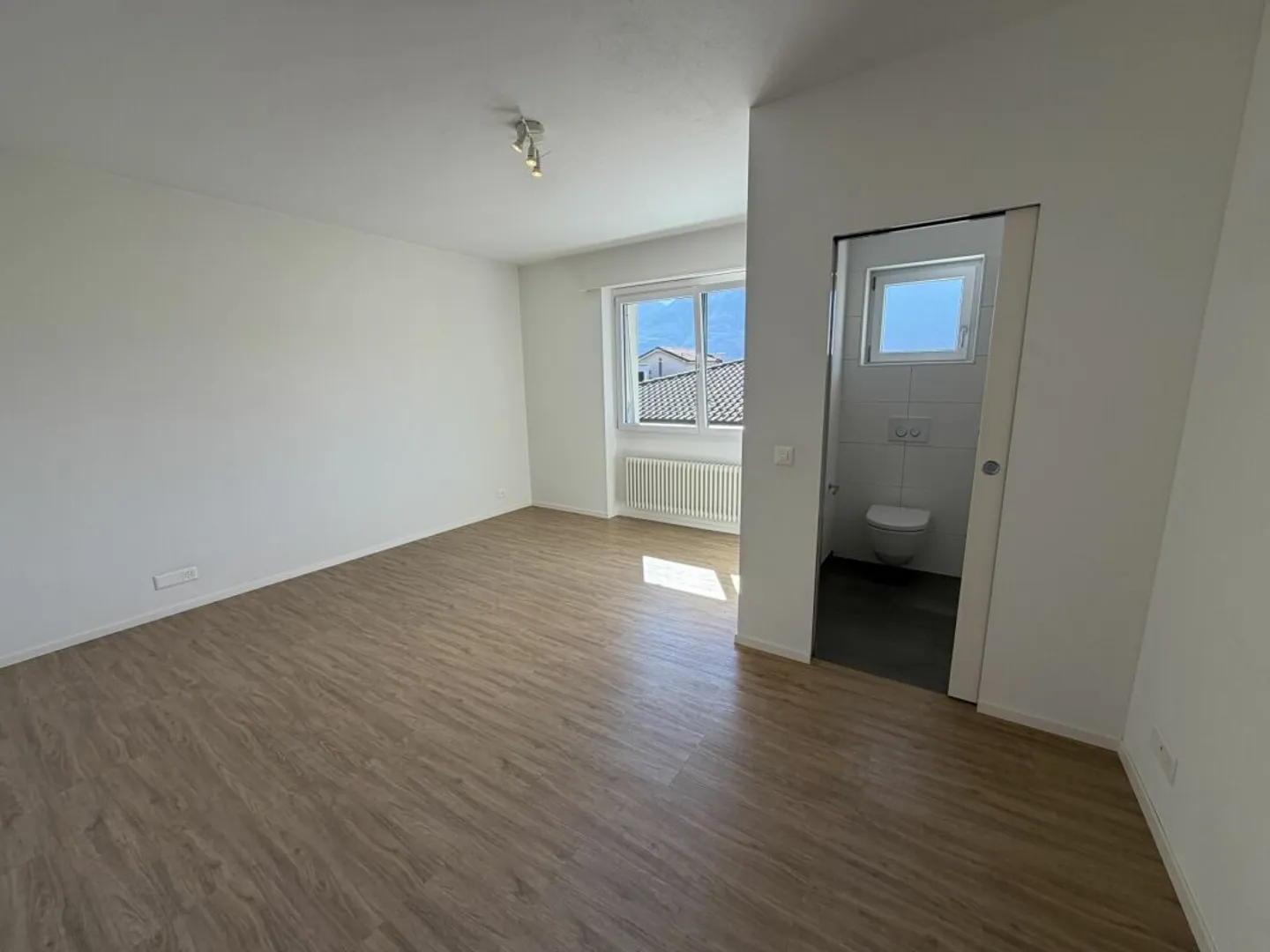 Maison jumelée en très bon état - Photo 23 sur 26