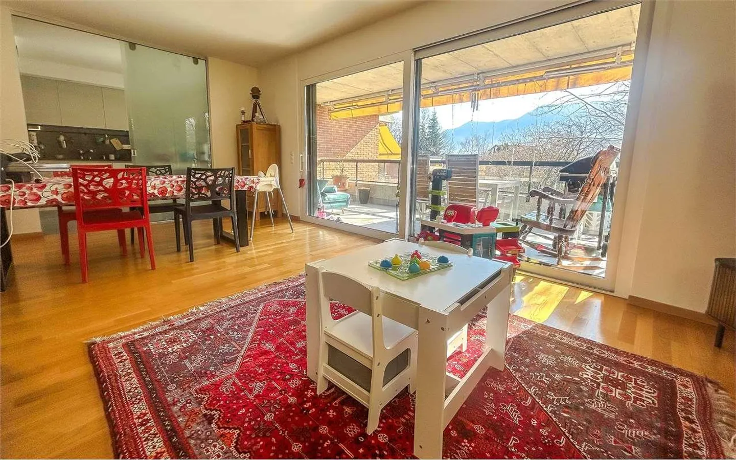 DACHGESCHOSSWOHNUNG 4,5 ZIMMER - Foto 4 von 13