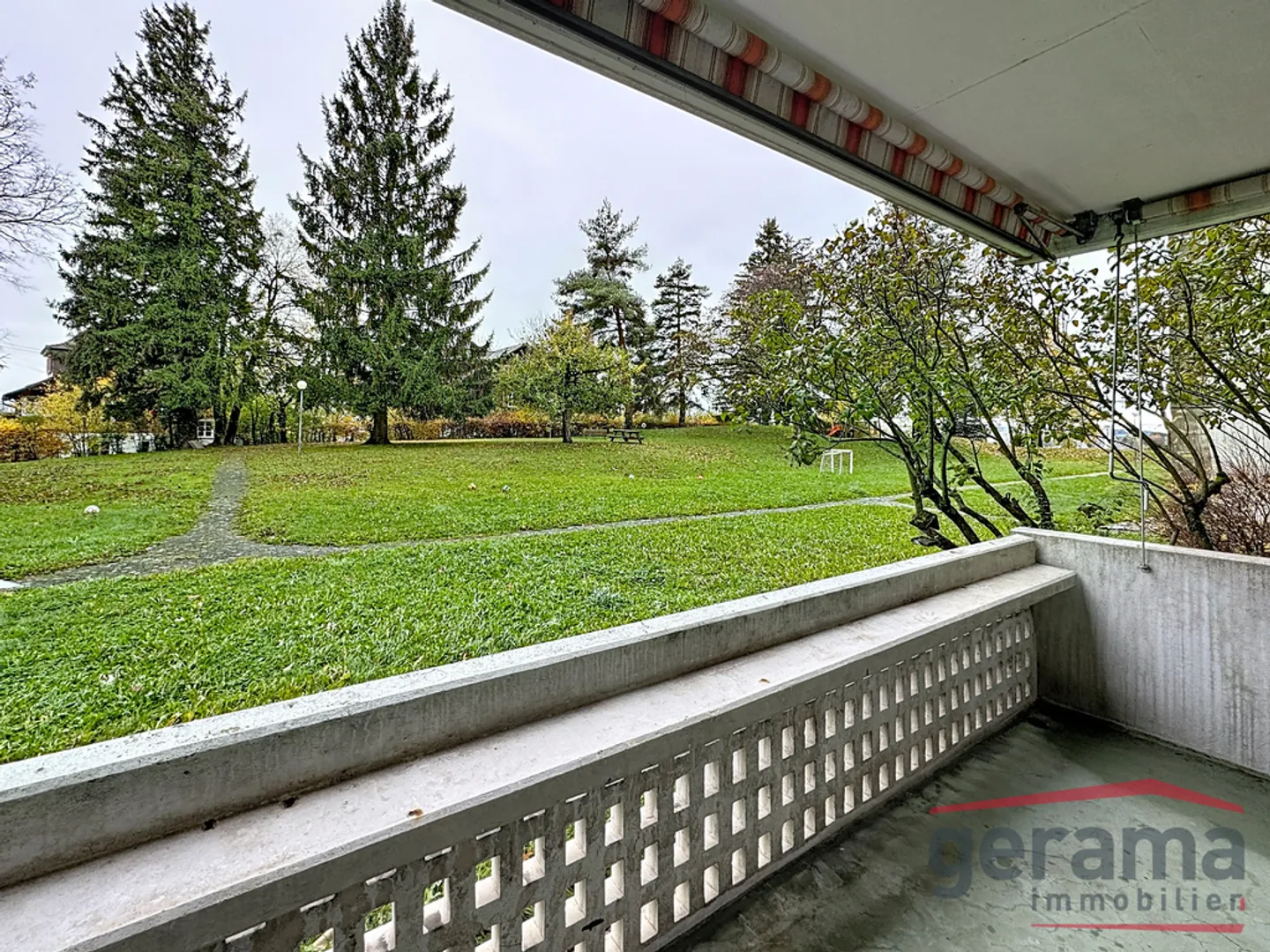 Schöne 5,5-Zimmer-Wohnung im Erdgeschoss in Fribourg - Foto 3 von 10