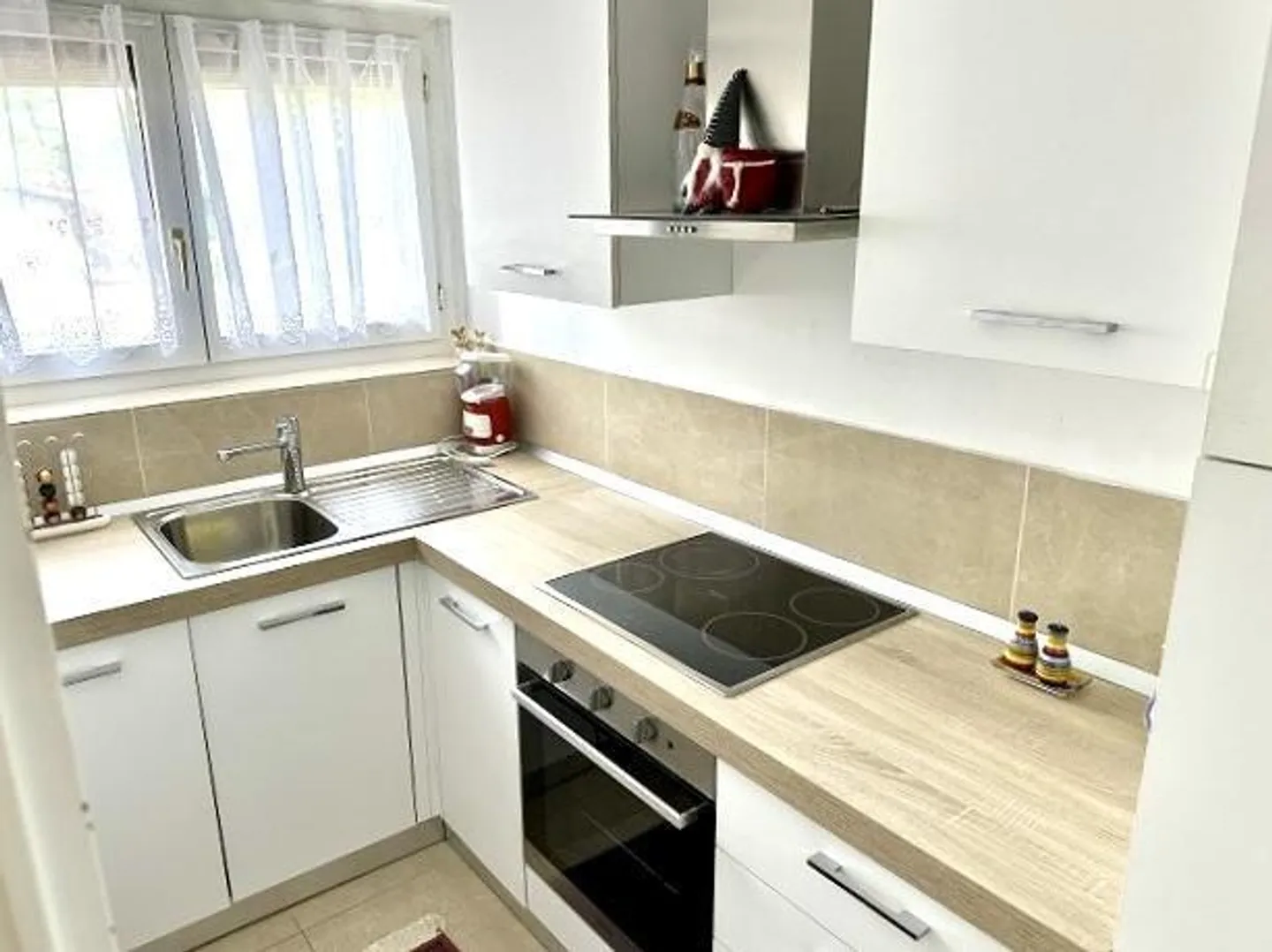 2-room apartment on the 1st floor very central, quiet, sunny with beautiful view - Photo 6 of 19