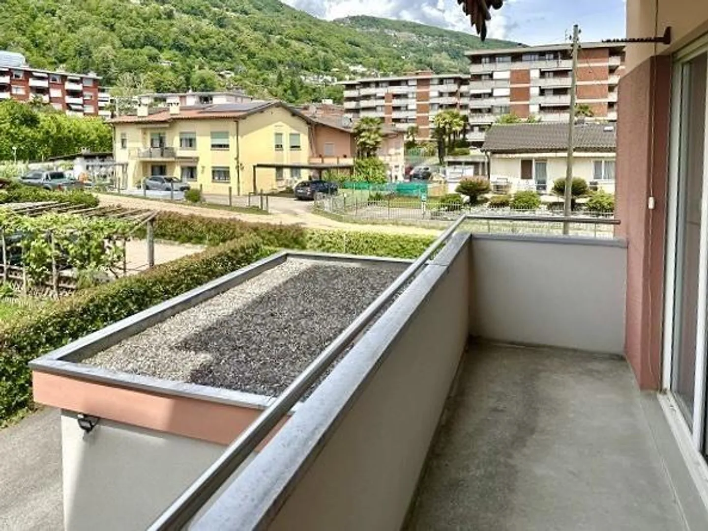 2-room apartment on the 1st floor very central, quiet, sunny with beautiful view - Photo 12 of 19