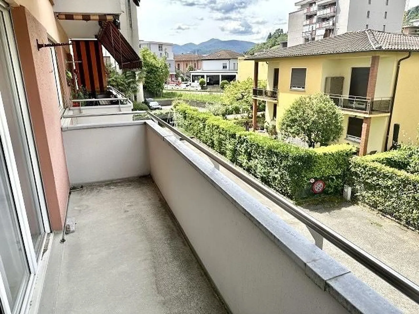 2-room apartment on the 1st floor very central, quiet, sunny with beautiful view - Photo 13 of 19