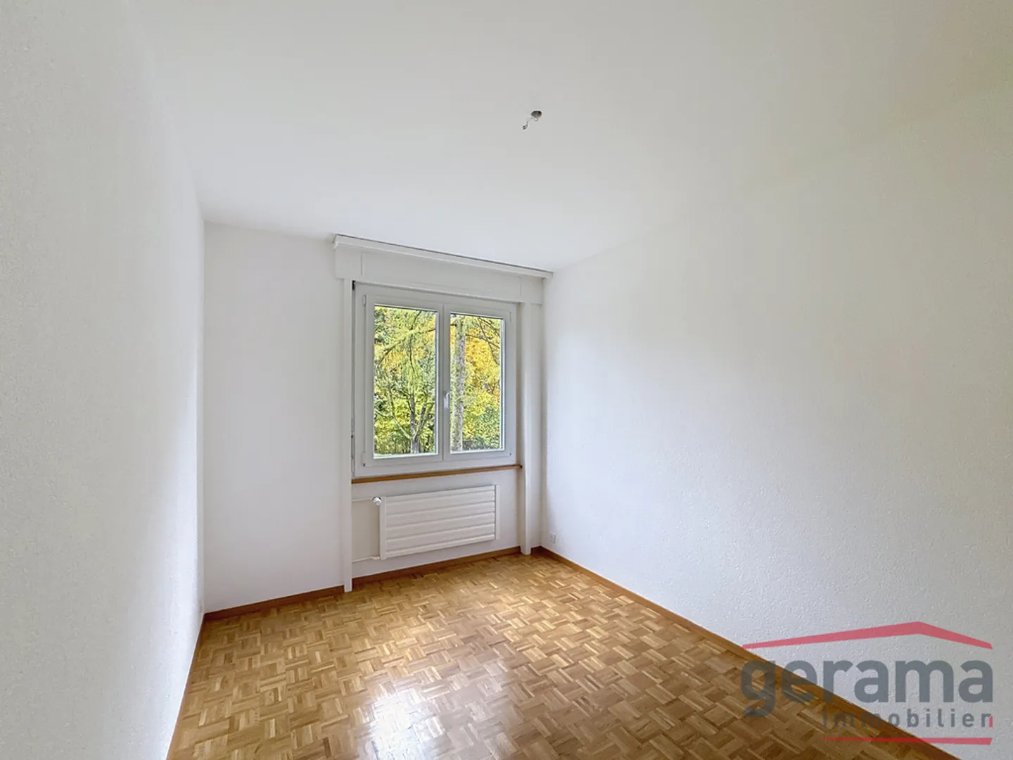 Schöne 5,5-Zimmer-Wohnung im Erdgeschoss in Fribourg - Foto 8 von 10