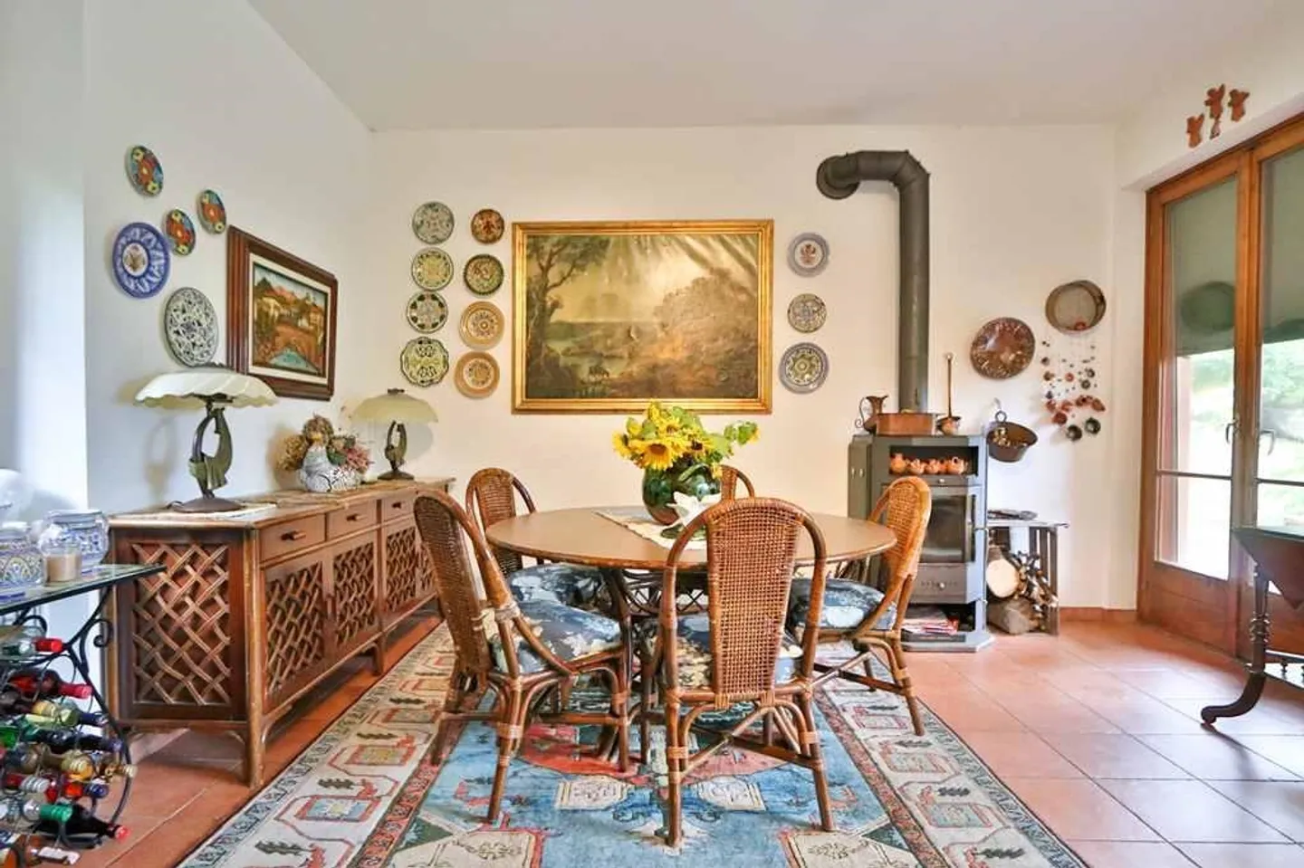 Casa bifamiliare con grande terrene edificabile in posizione isolata - Foto 4 di 19
