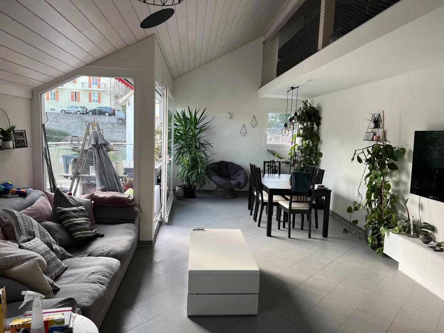 Magnificent duplex in the attic with large balcony, just steps from the city center, sold rented - Photo 1 of 11