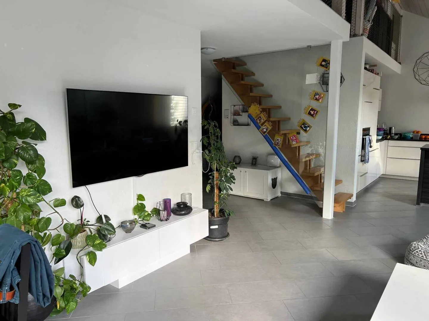 Magnificent duplex in the attic with large balcony, just steps from the city center, sold rented - Photo 2 of 11