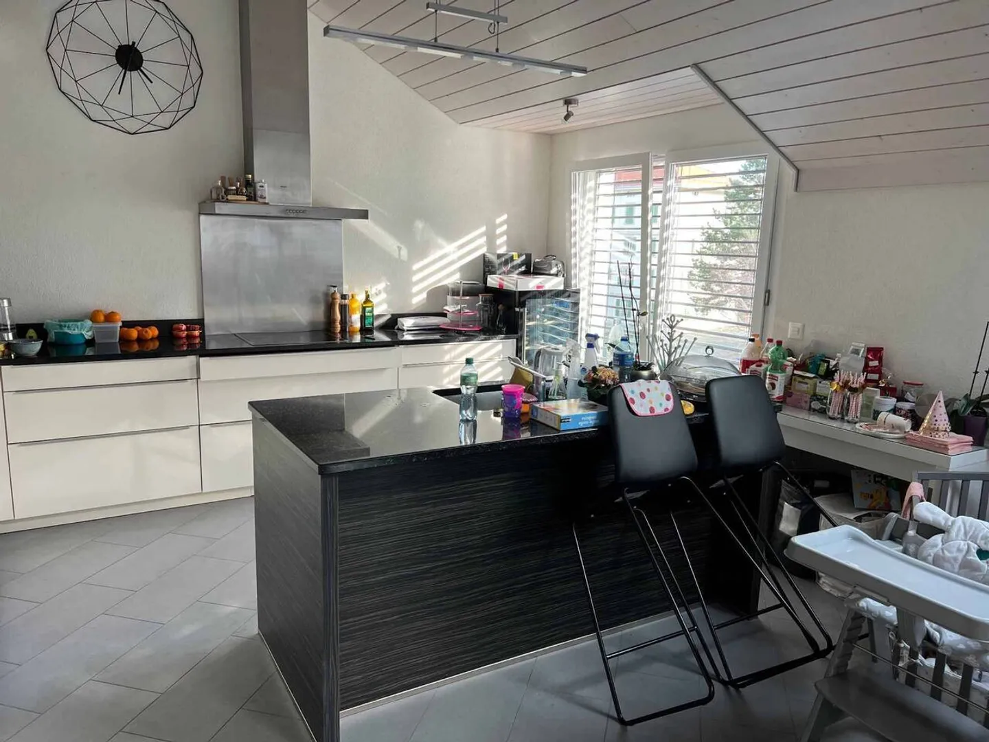 Magnificent duplex in the attic with large balcony, just steps from the city center, sold rented - Photo 3 of 11