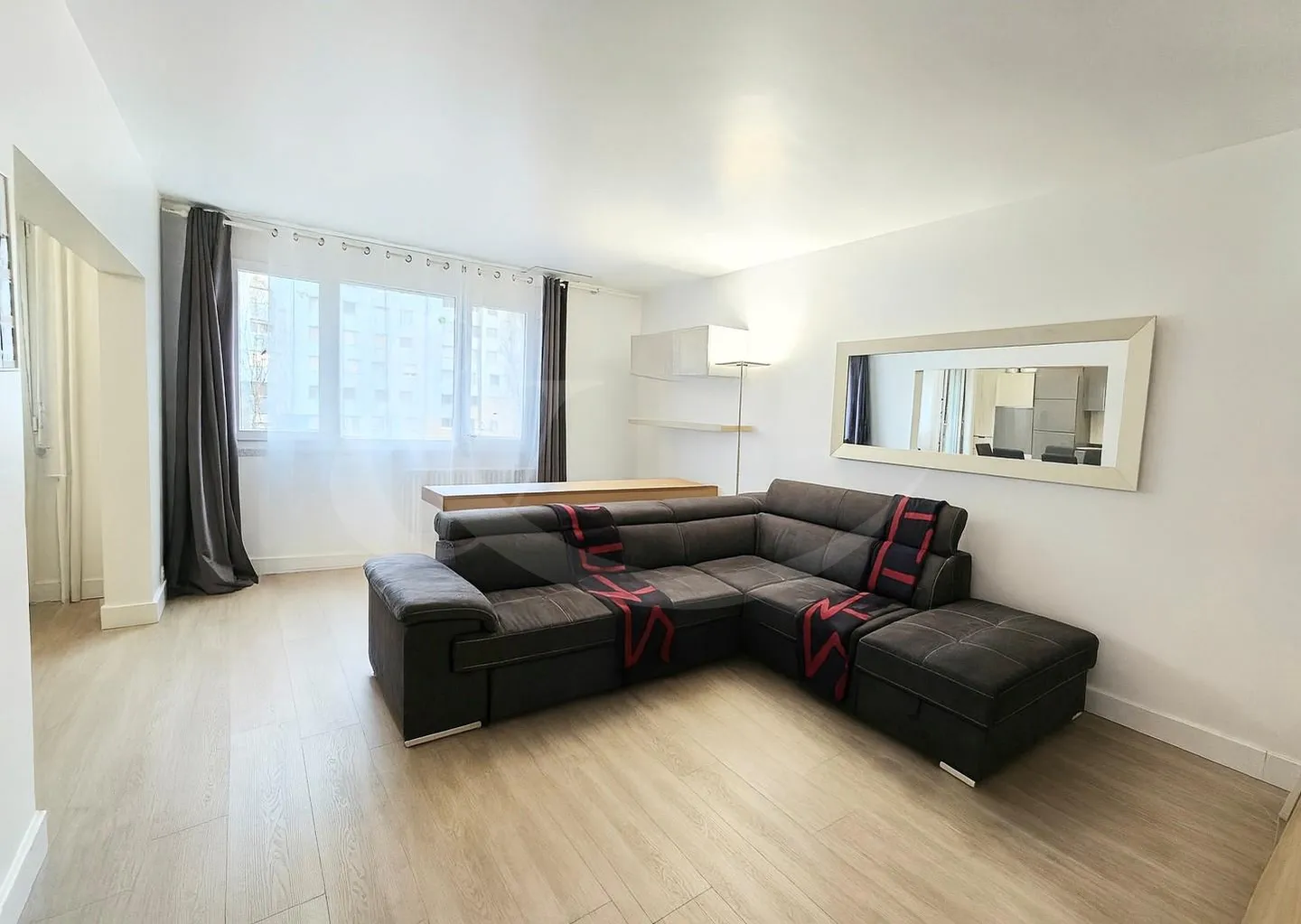 5-room apartment - Photo 2 of 5