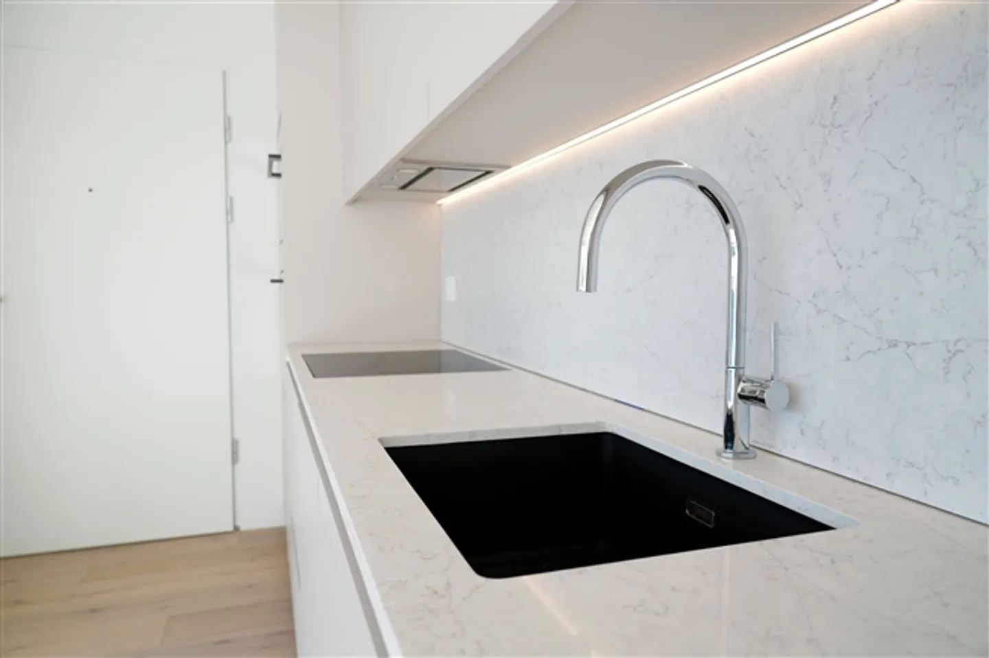 Appartement lumineux 2.5 pièces avec terrasse - Photo 7 sur 12