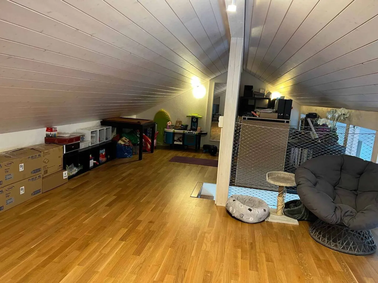 Magnificent duplex in the attic with large balcony, just steps from the city center, sold rented - Photo 7 of 11