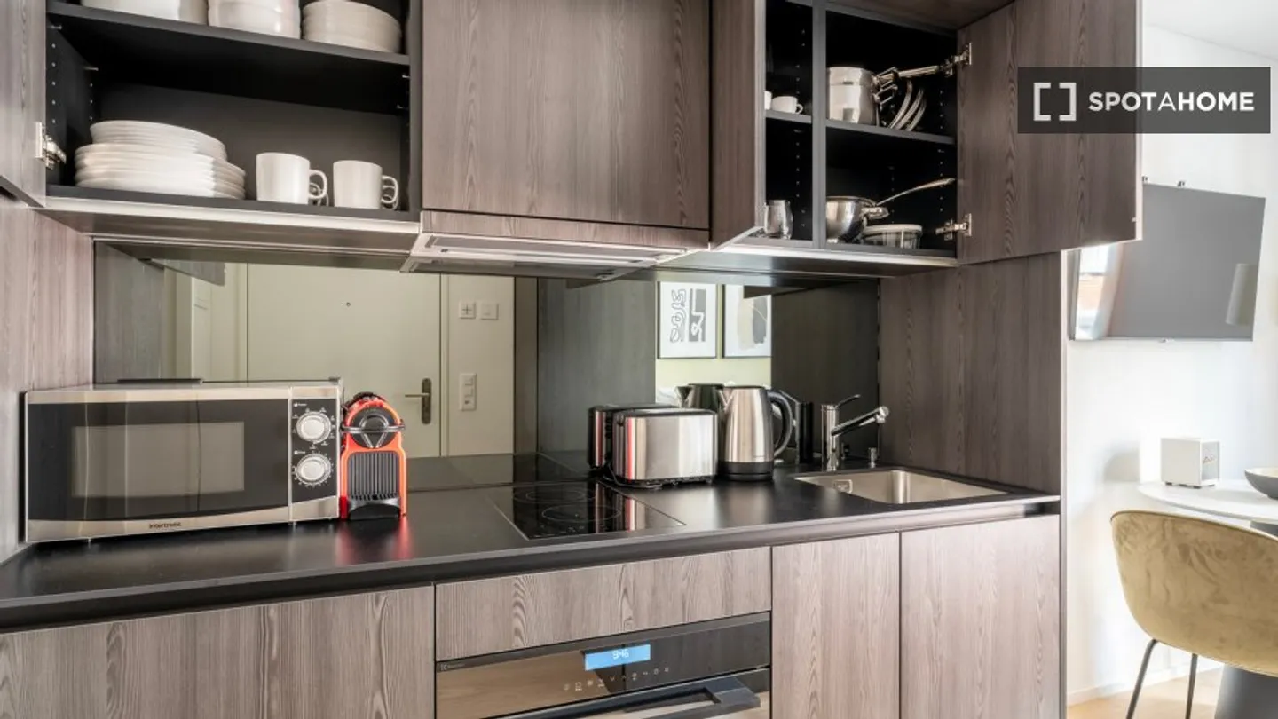 Discover, visit, and rent your new home online with complete confidence. - Photo 1 of 5