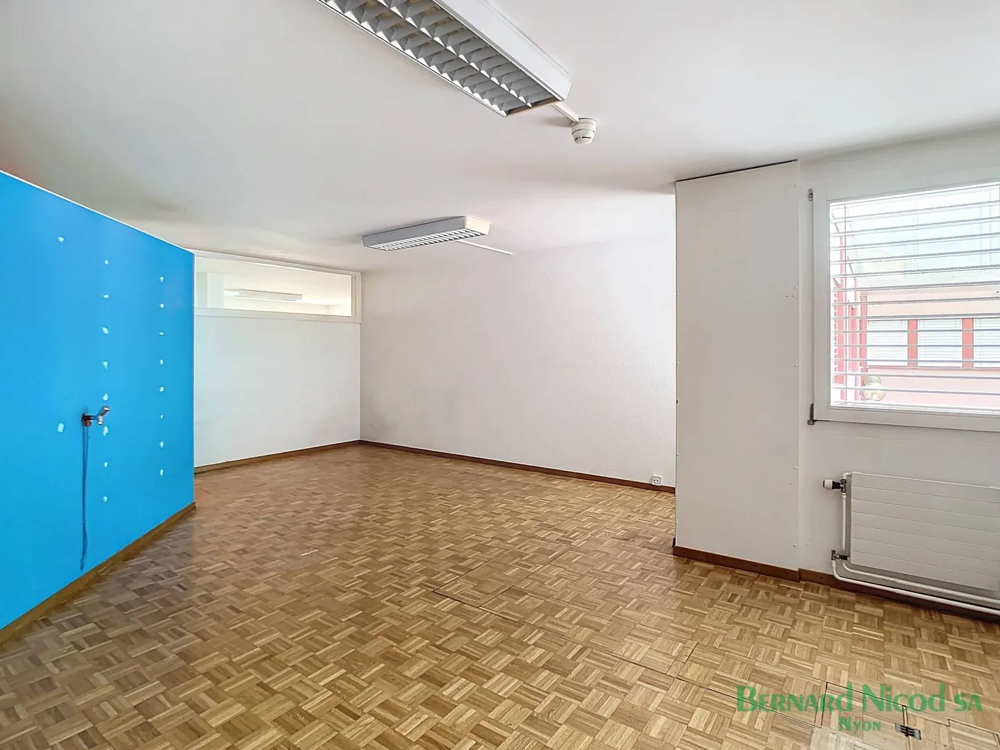 Office Space Near Geneva - Photo 2 of 6