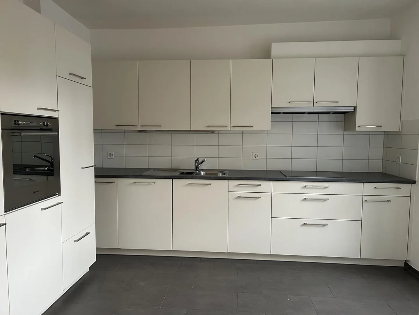 Vivere storicamente in un appartamento moderno - Foto 2 di 12