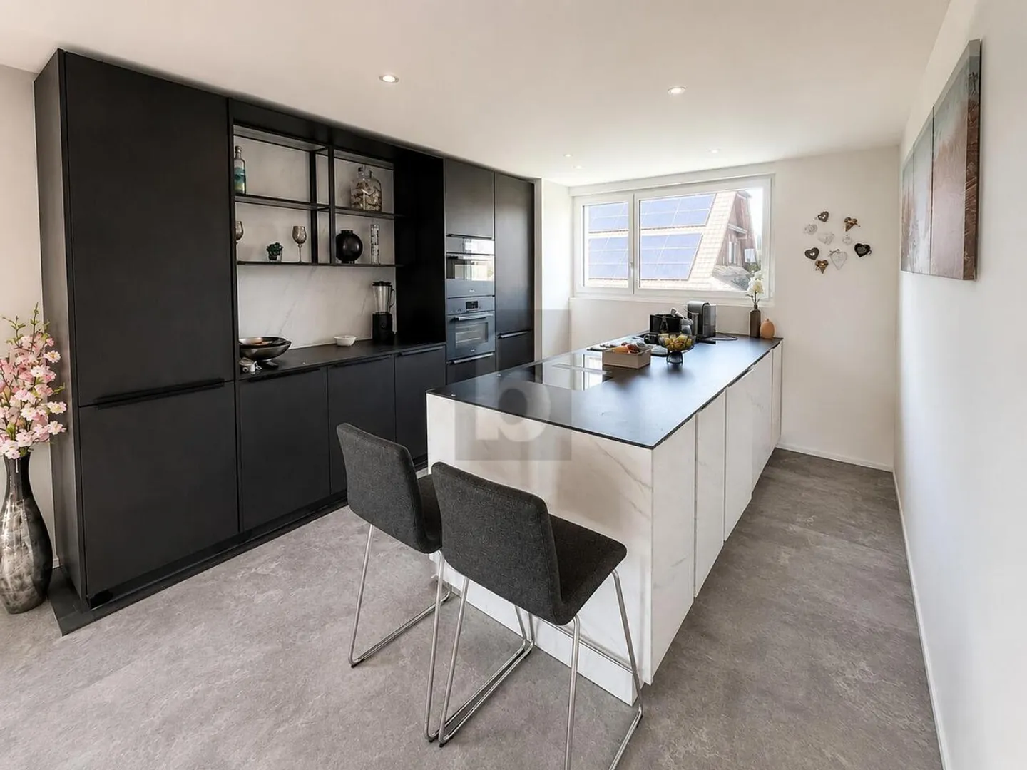 Geräumige moderne Wohnung - Foto 1 von 6