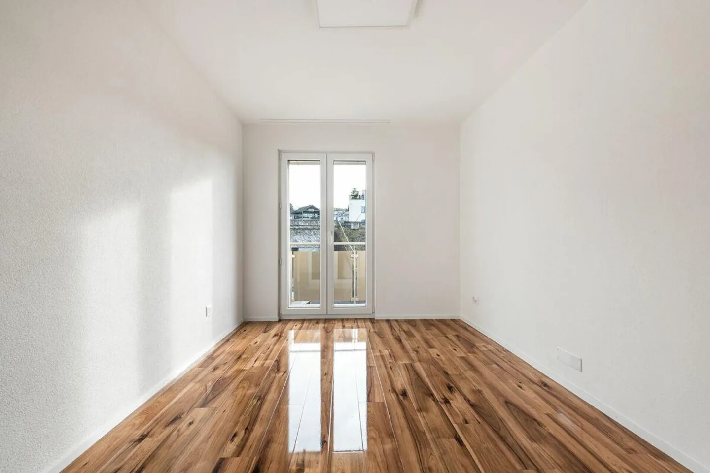 Appartamento 4 locali in prima occupazione con vista lago (1° piano) - Foto 9 di 15