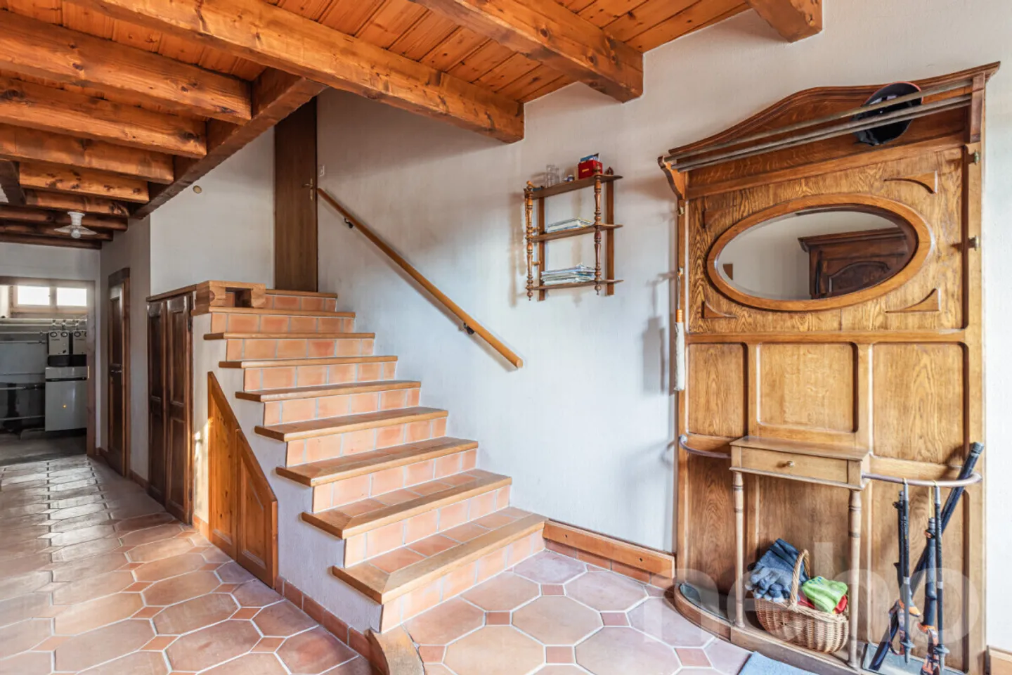 Schönes Dorfhaus mit unabhängigem Apartment - Foto 10 von 13