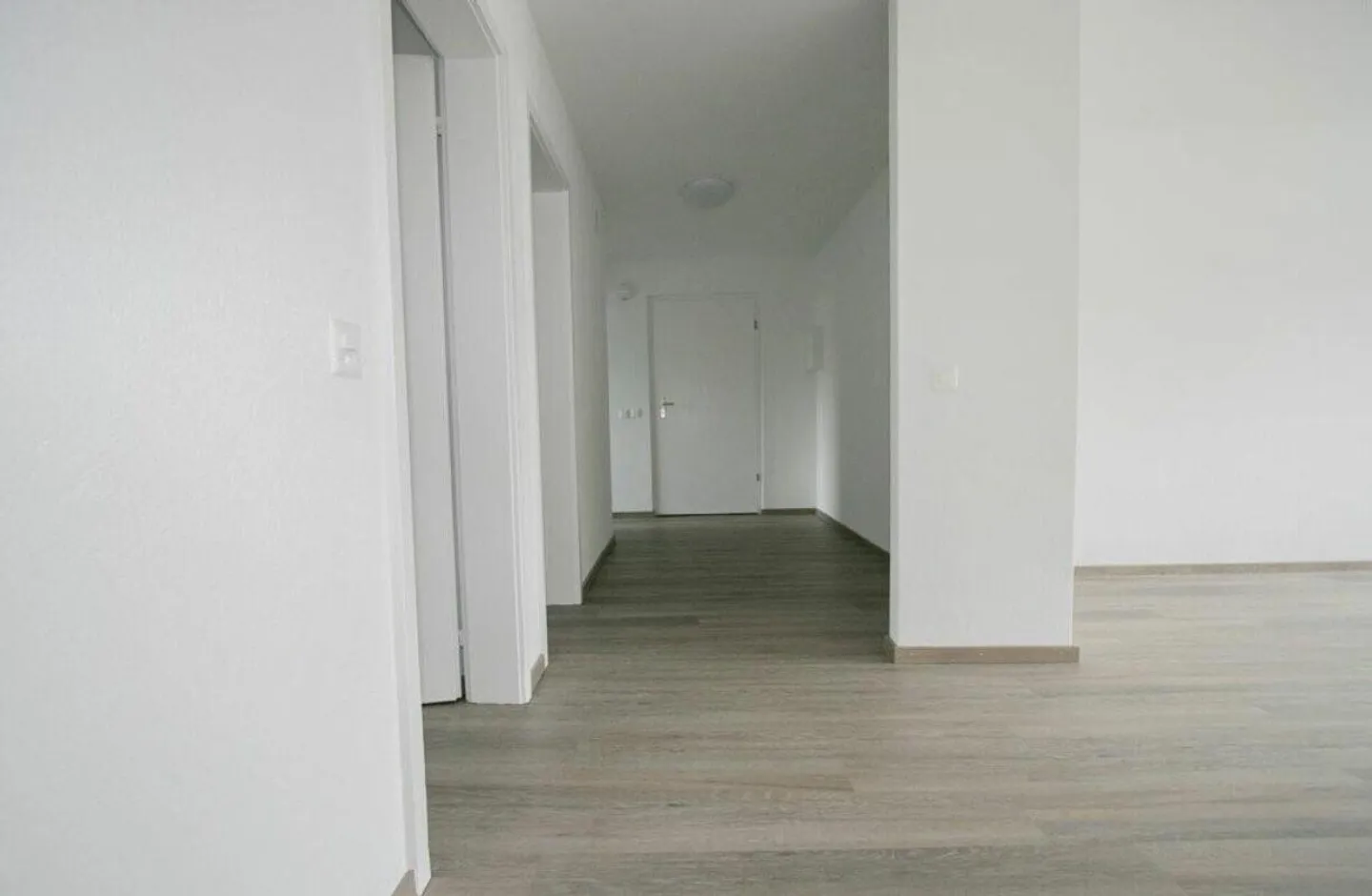 Appartement moderne à proximité du lac - Photo 3 sur 5