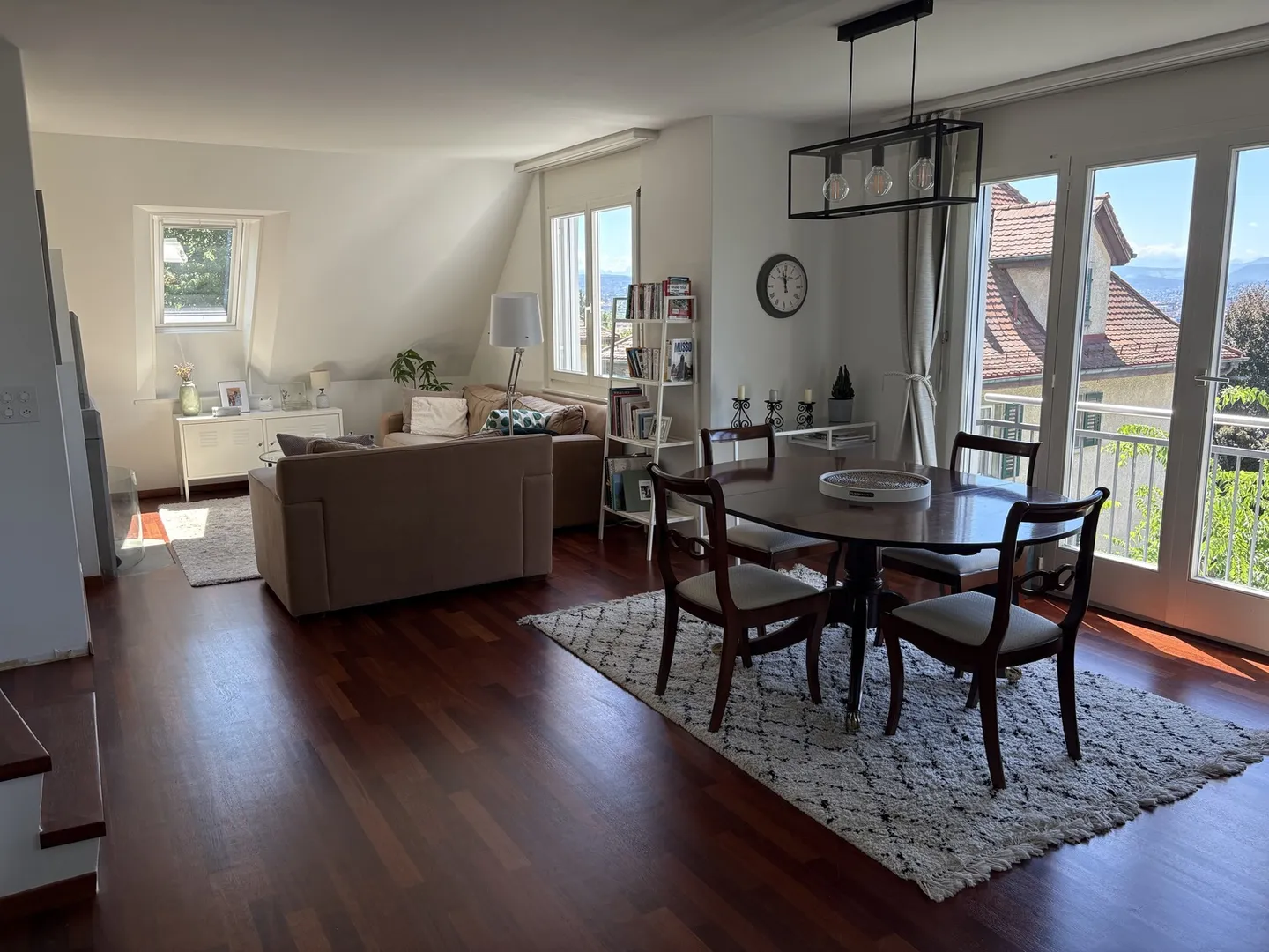 3½ ROOM MAISONETTE APARTMENT IN ZURICH - DISTRICT 10 WIPKINGEN, FURNISHED - Photo 4 of 10