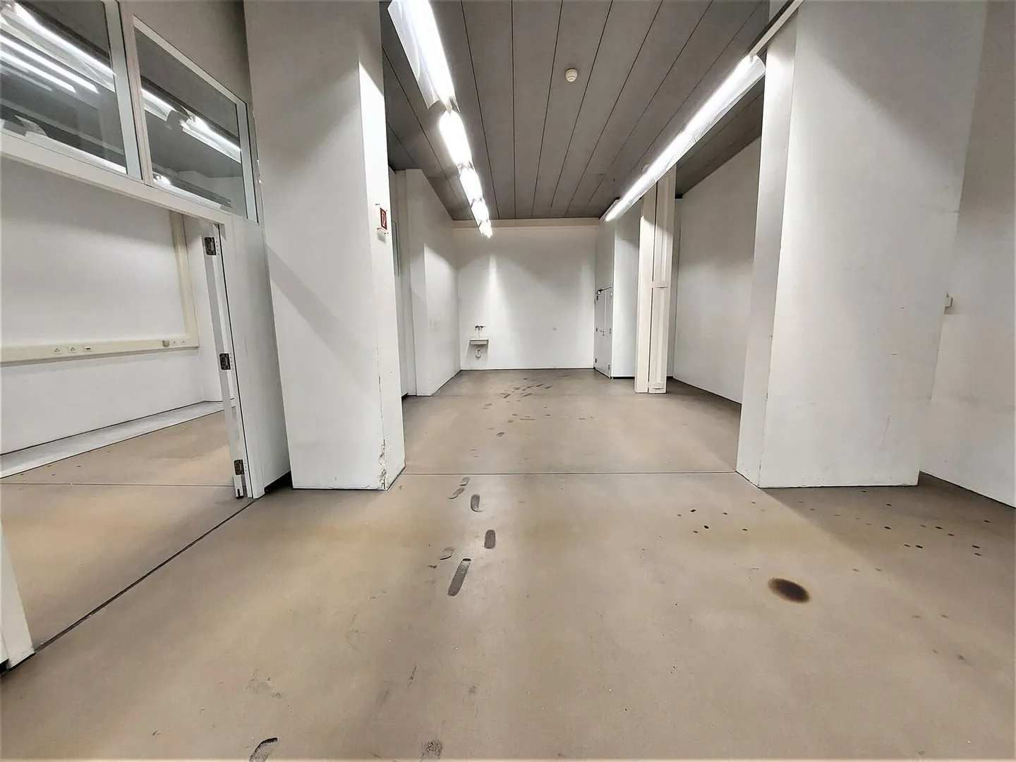 Mischgenutztes Gebäude mieten - Foto 5 von 7