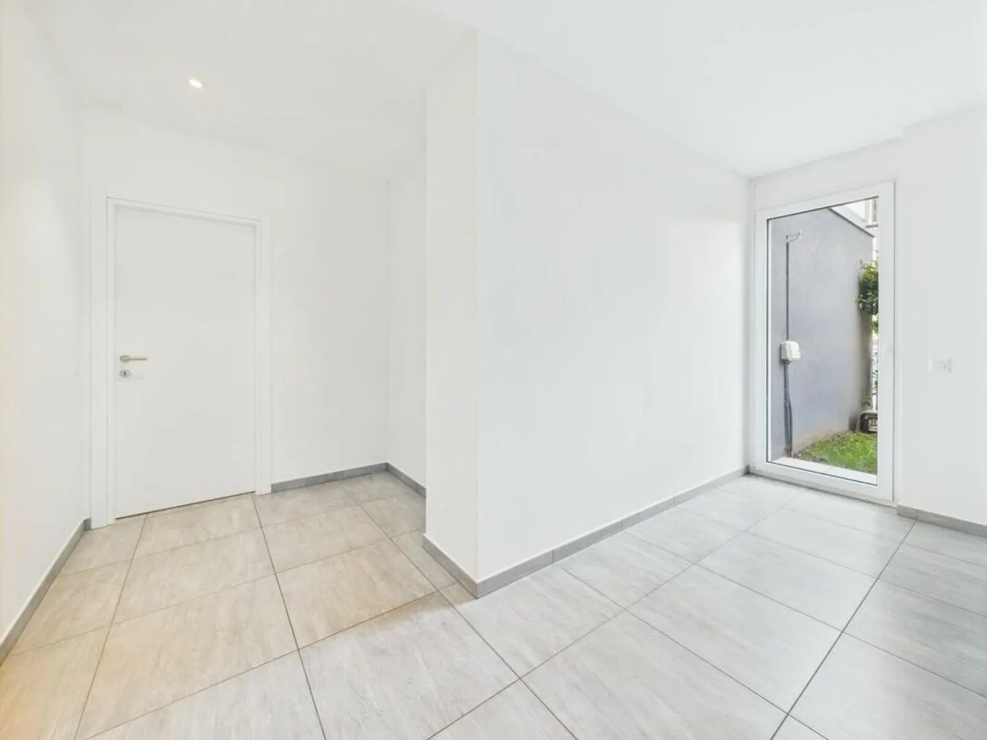 Erdgeschosswohnung mit Garten - Foto 6 von 10
