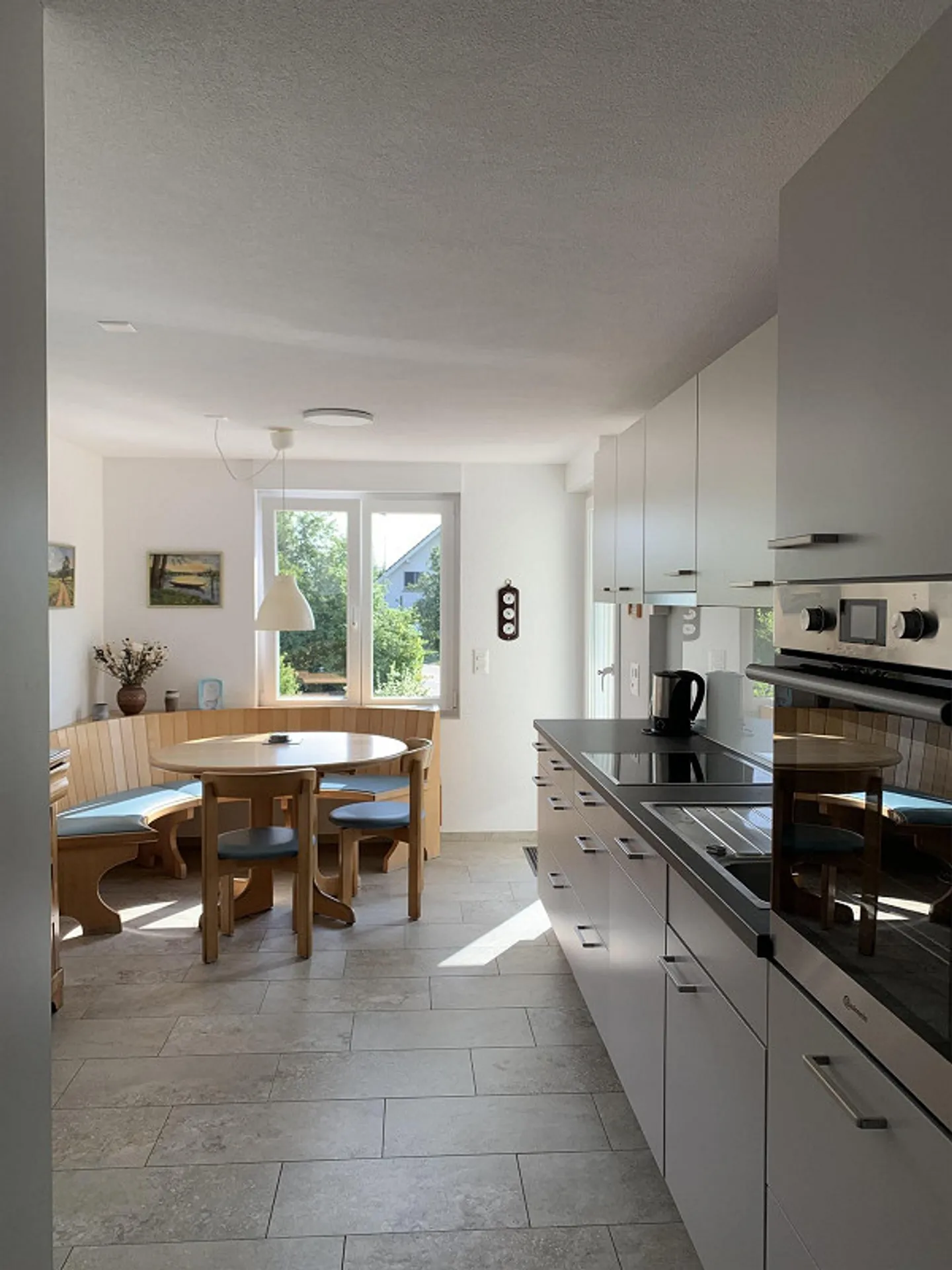 Belle appartement de 2,5 pièces à louer dans un endroit calme - Photo 4 sur 8