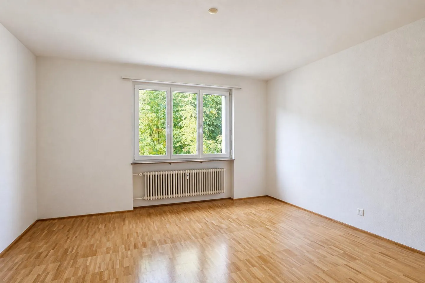 Appartement attrayant et spacieux de 3,5 pièces près de la gare SBB - Photo 3 sur 7