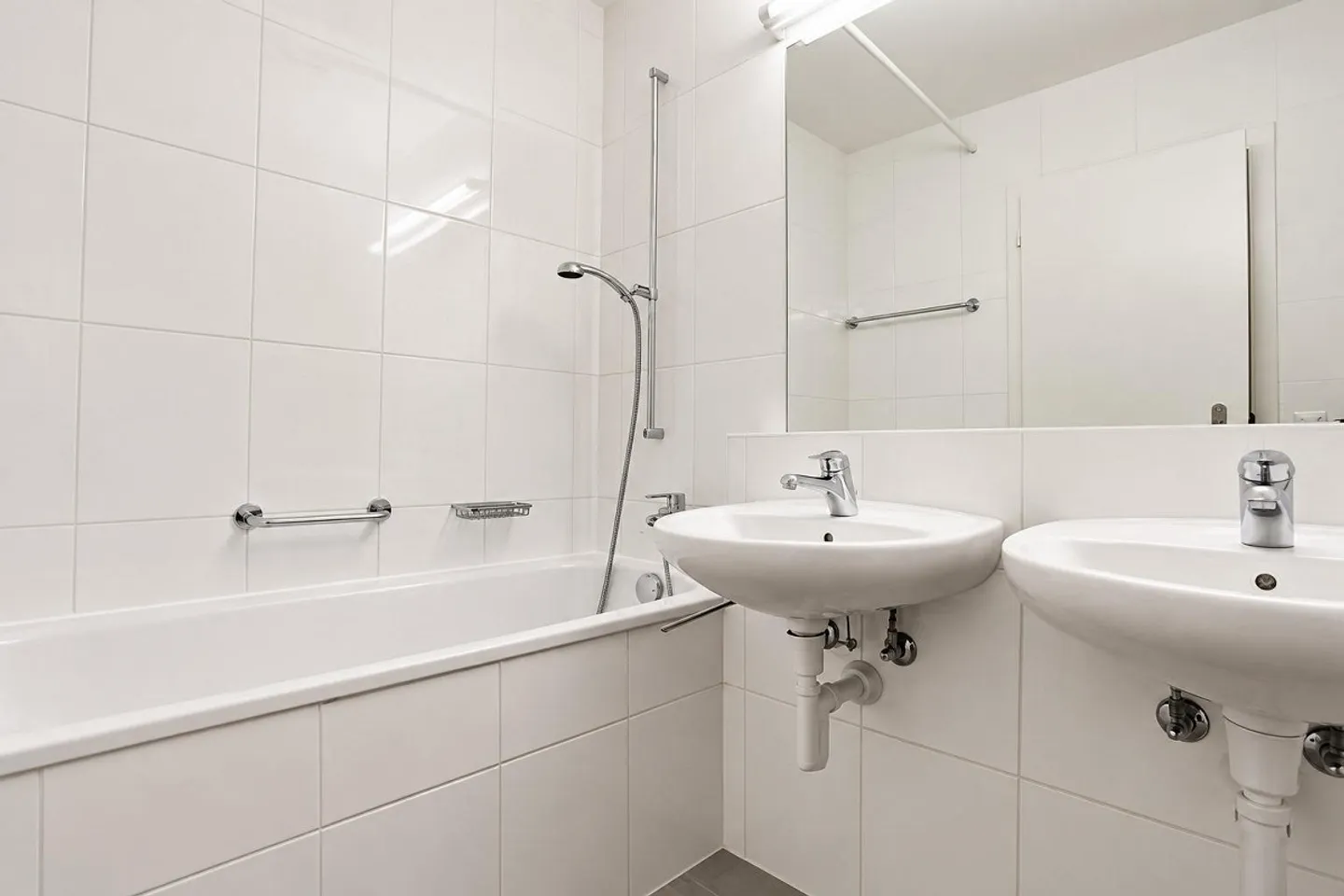 Appartement attrayant et spacieux de 3,5 pièces près de la gare SBB - Photo 4 sur 7