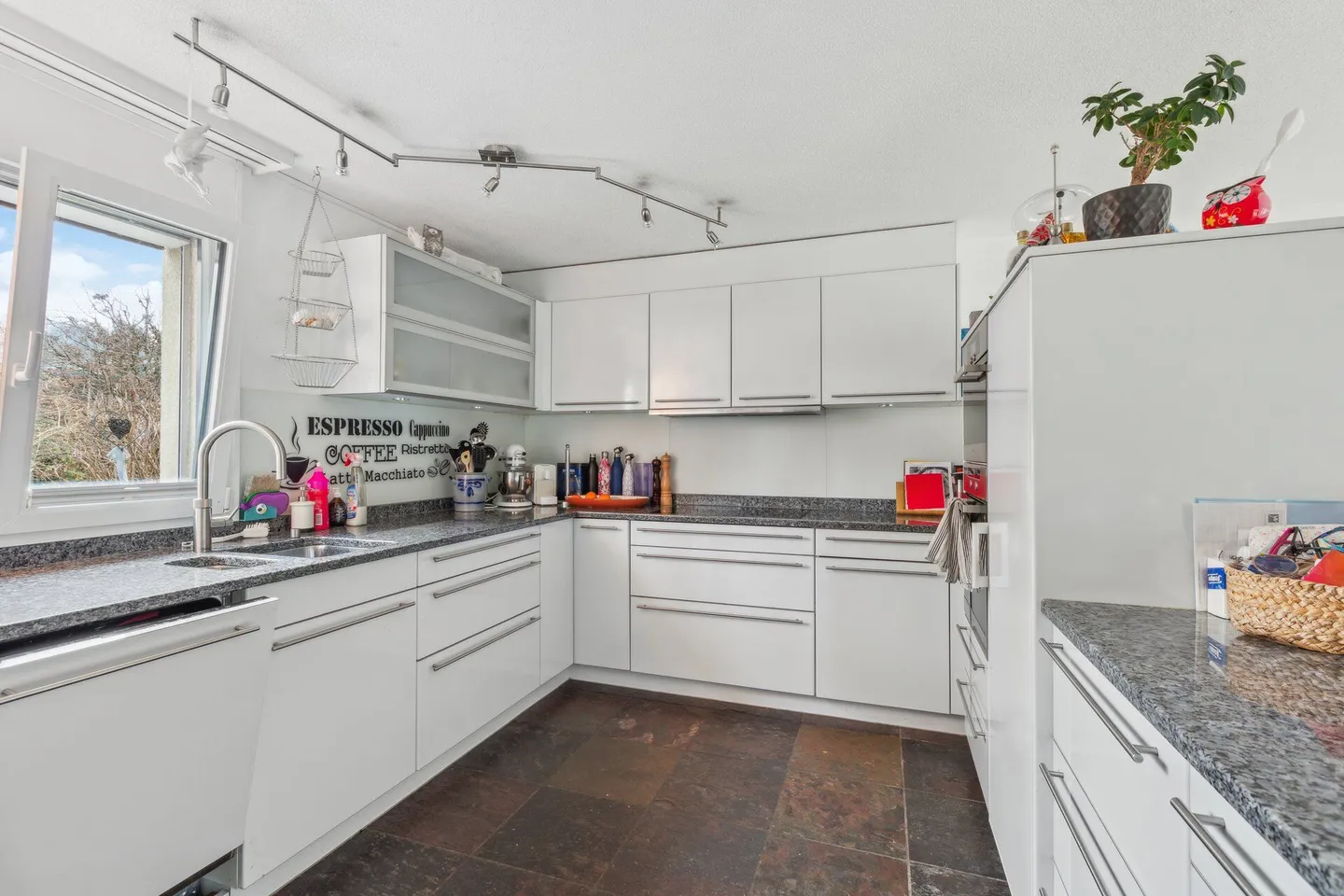 Casa bifamiliare di 7,5 stanze in un tranquillo quartiere residenziale a Port - Foto 5 di 18